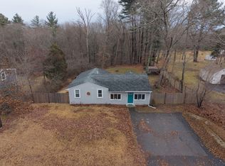 321 Winthrop St, Rehoboth, MA 02769