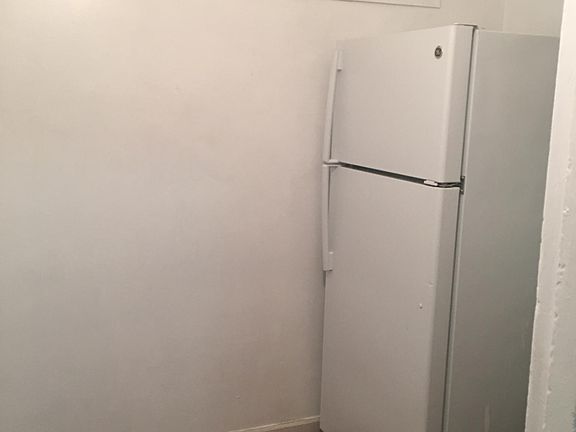 3rd image of 1 Dawson Pl APT F