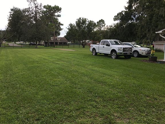 2nd image of 4203 Meadowview Dr