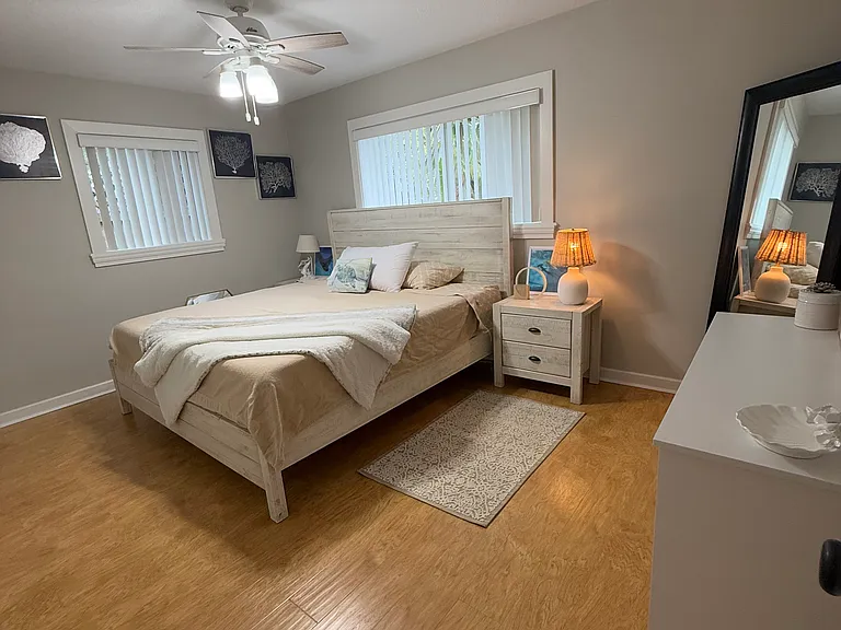 Circle Dr — Photo 20