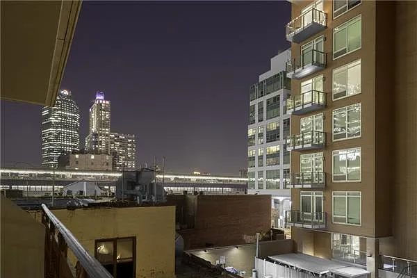 Rented by Space Marketing Shop | media 28