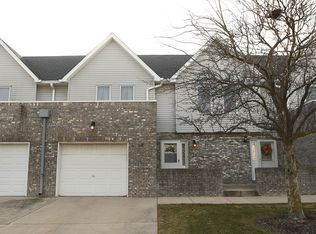 9419 Lindsay St, Orland Hills, IL 60487