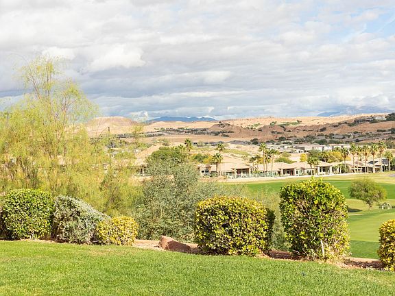 4th image of 728 Ventana Cir