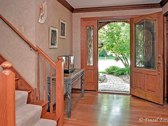 3rd image of 5808 N Corona Dr