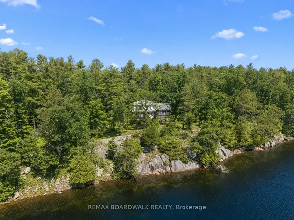 202 Folly Rd, Rideau Lakes, ON K0G 1E0