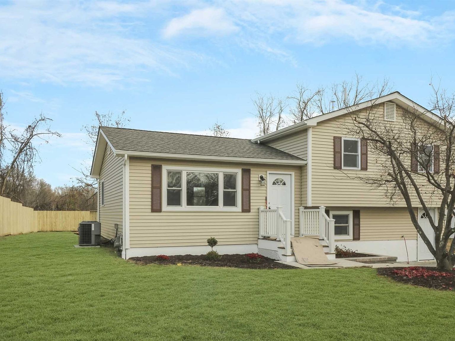 47 Riverview Dr, Fishkill, NY 12524 Zillow