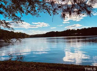 423 Lakeshore Ln, Chapel Hill, NC 27514