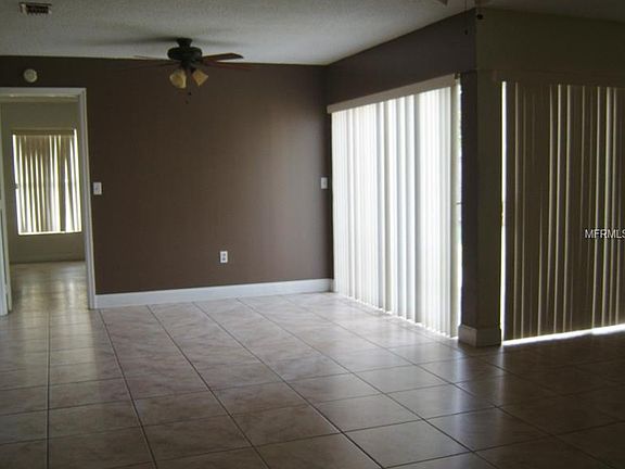 4th image of 403 Ball Ct