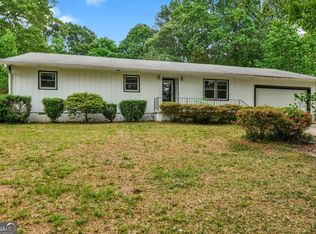 6174 Lower Dixie Lake Rd, Union City, GA 30291