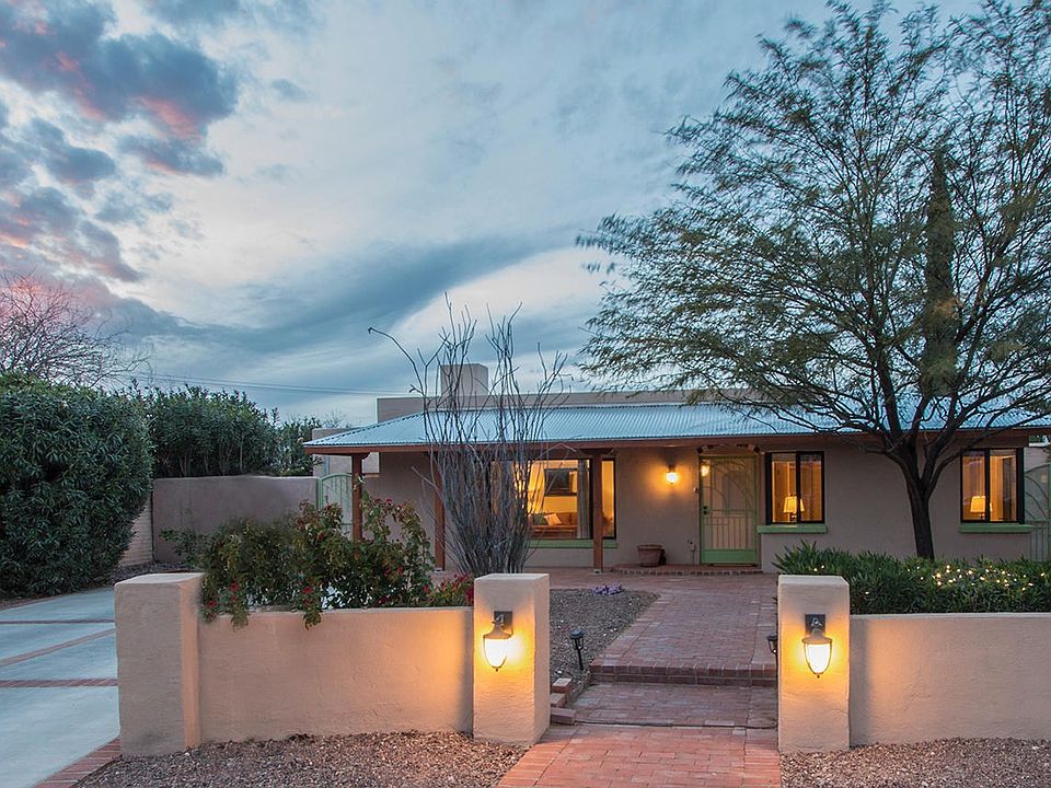 1st image of 2815 E Pompeii Cir