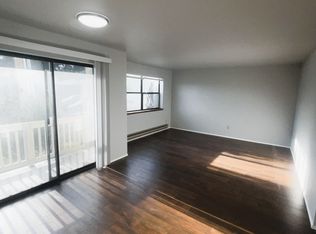 114 NW 3rd Place - E, Renton, WA 98057