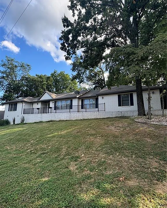 47 Dalton Dr