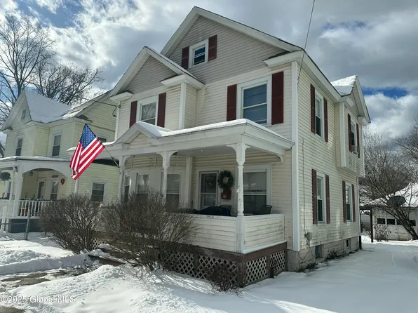 13 Darwin Avenue, Glens Falls, NY 12801