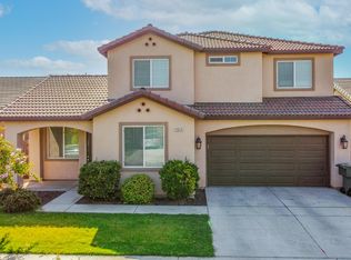 2940 S Sheridan Ct, Visalia, CA 93292