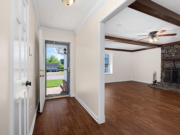 4th image of 6038 Ainsworth St