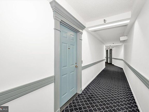 5th image of 14805 Pennfield Cir APT 205