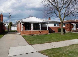 19335 Florence St, Roseville, MI 48066