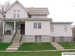 220 3rd St NW, Mason City, IA 50401