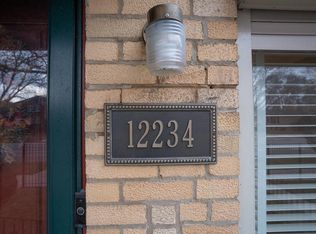 12234 S State St, Chicago, IL 60628