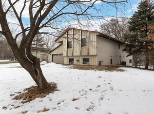 4626 Lenore Ln, Eagan, MN 55122