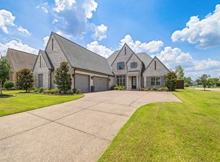 4711 Carousel Ln, Collierville, TN 38017