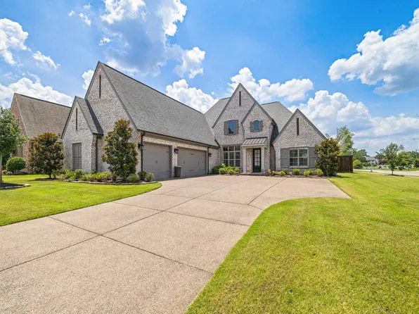 4711 Carousel Ln, Collierville, TN 38017