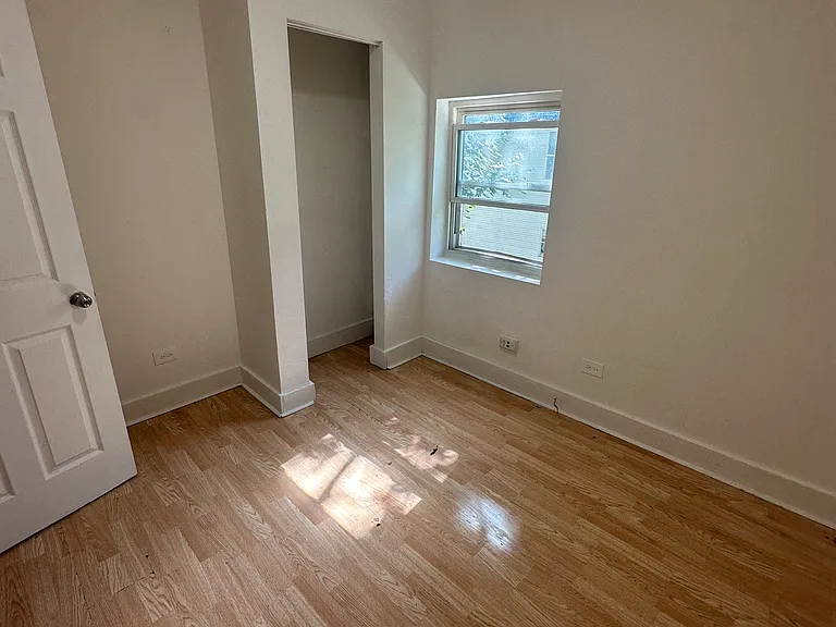 521 May St #1W — Photo 8