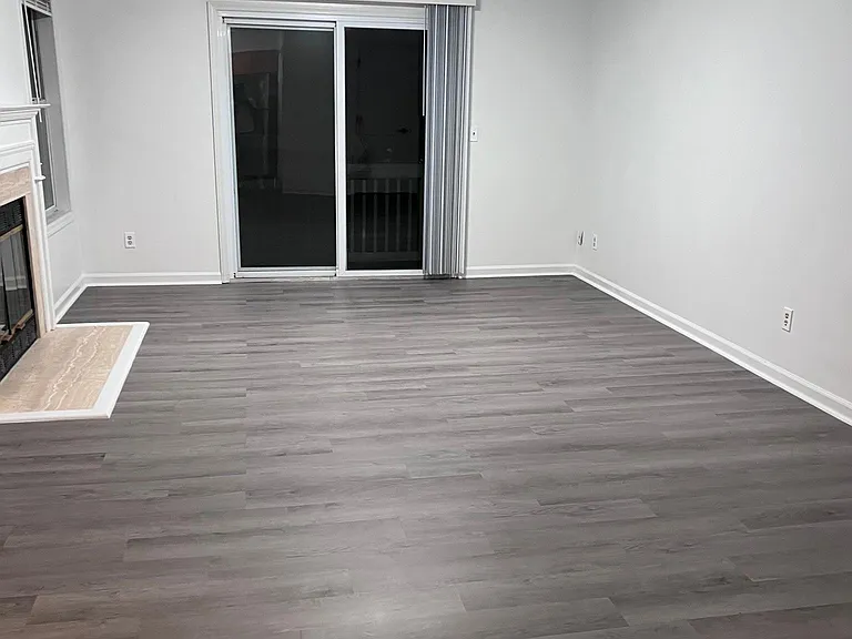 1004 Brookhollow Dr #5 — Photo 4