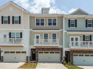 2243 Chattering Lory Ln, Apex, NC 27502