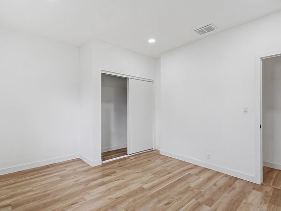 3rd image of 332 Chester Pl