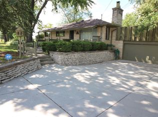 N56W18764 Silver Spring Dr, Menomonee Falls, WI 53051