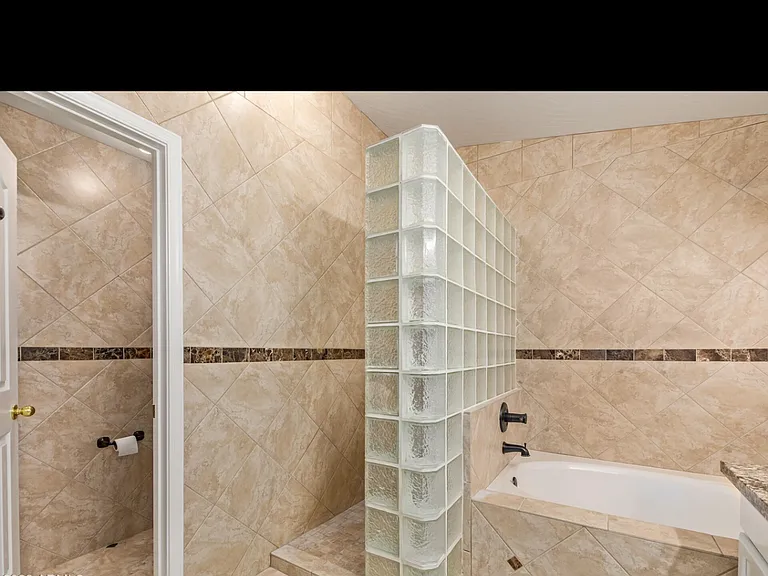 7432 W Aurora Dr — Photo 29