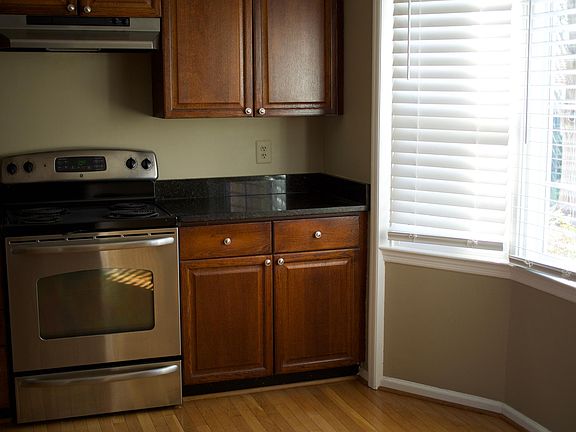 4th image of 4517 Saucon Valley Ct