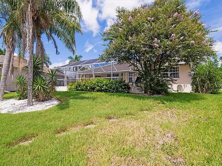 527 Saint Girons Ct — Photo 42