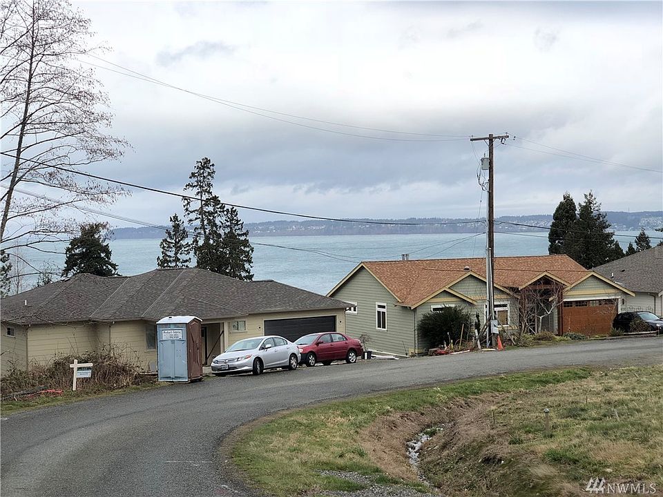 2nd image of 2 Semiahmoo Dr