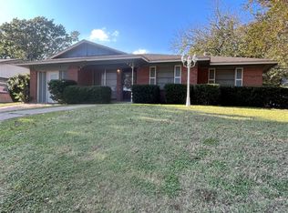 507 Lakeshore Dr, Ennis, TX 75119