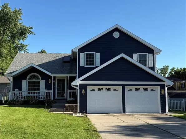 7305 Erika Ct, Pleasant Valley, MO 64068