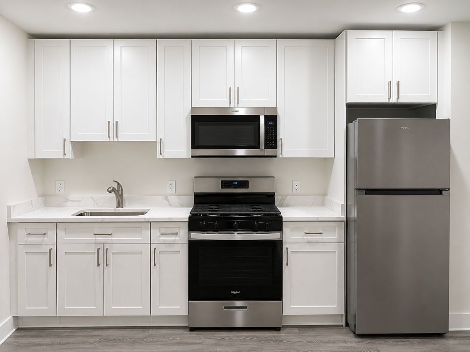 2nd image of 3418 18th St NE #301