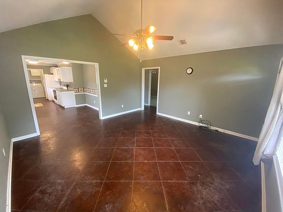 2nd image of 117 Darteze Dr