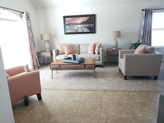 4th image of 701 Guadalupe Ct