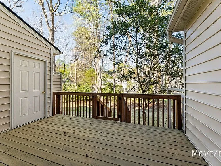 134 Sanair Ct — Photo 14
