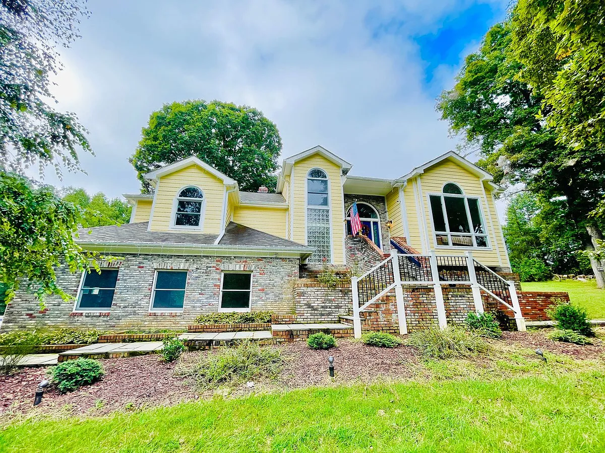 Building Photo - 1474 Freeman Dr