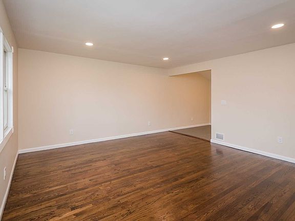 4th image of 99 Herman Ave