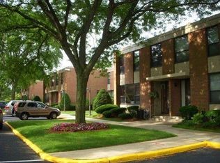 129 Perkins St, Jamaica Plain, MA 02130