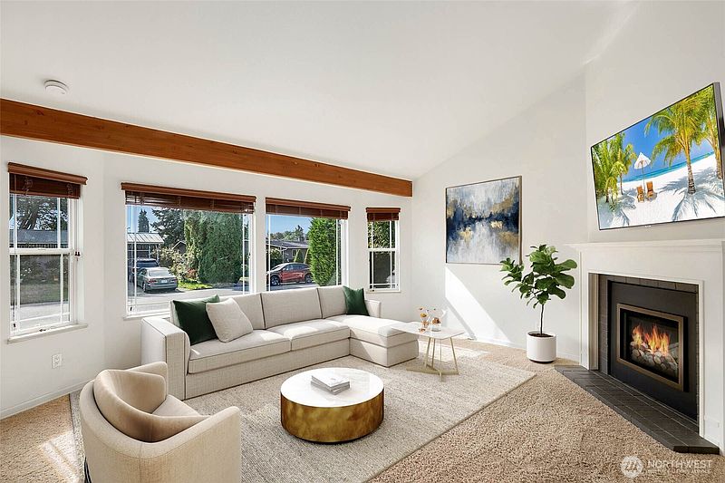 4th image of 1709 2nd Street NE