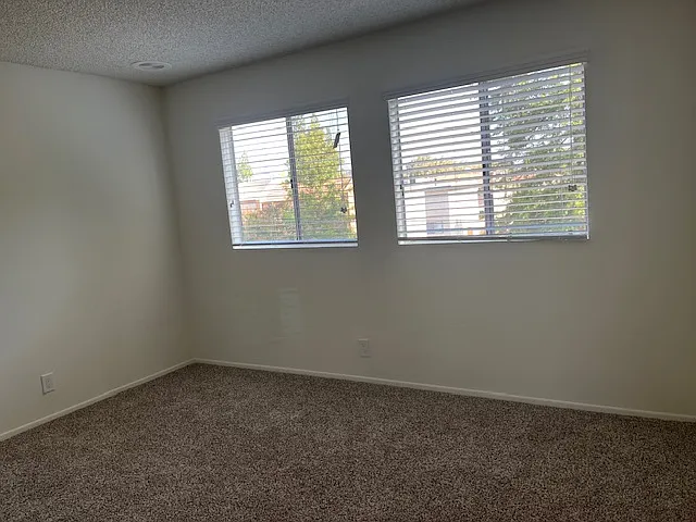 Valley Village So. Apartments — Photo 11