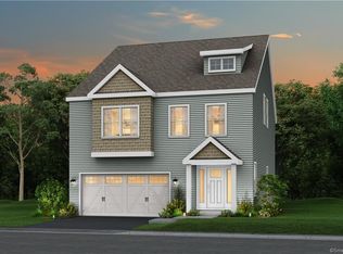 7 Squires Ln #74, North Haven, CT 06473