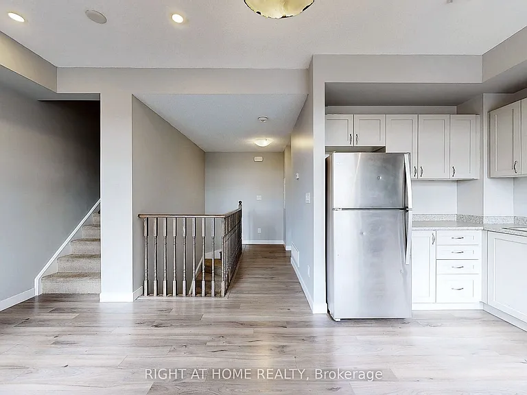 630 Rogers Rd #14 — Photo 11