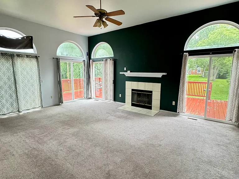 1825 Latimer Dr — Photo 74