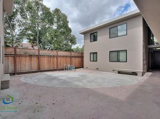 $2595 - Pristine 2 Bed/1 Bath Upstairs Apartment Downtown San Jose near SJSU!, San Jose, CA 95112